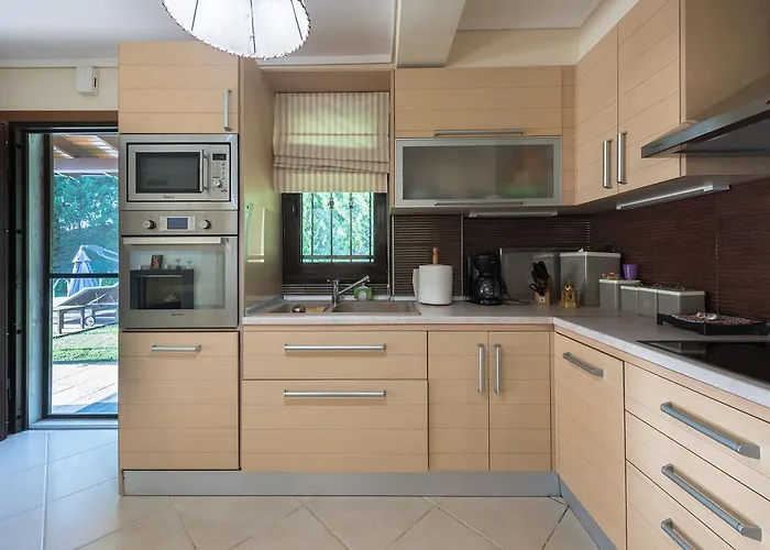 Elani Dieci By Luxlikehome Siviri