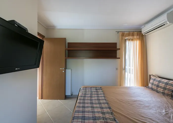 Elani Dieci By Luxlikehome Siviri