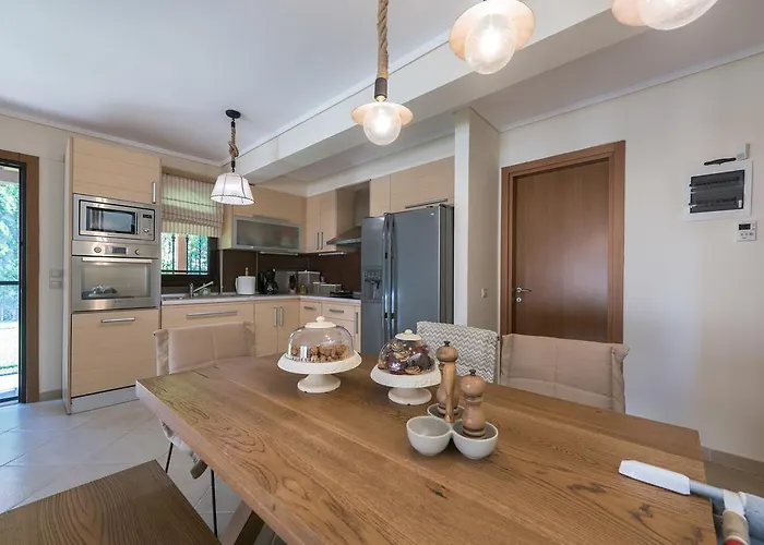 Elani Dieci By Luxlikehome Holiday home *