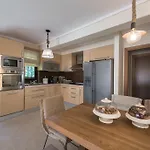 펜션 Elani Dieci By Luxlikehome 시비리
