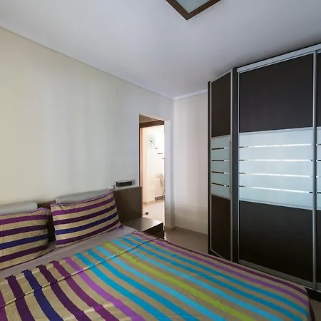 Elani Dieci By Luxlikehome Holiday home *