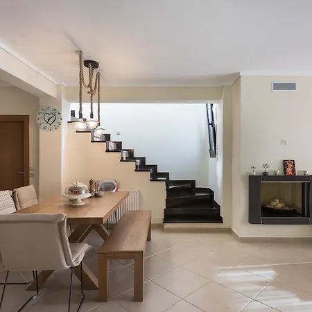 Elani Dieci By Luxlikehome Holiday home *