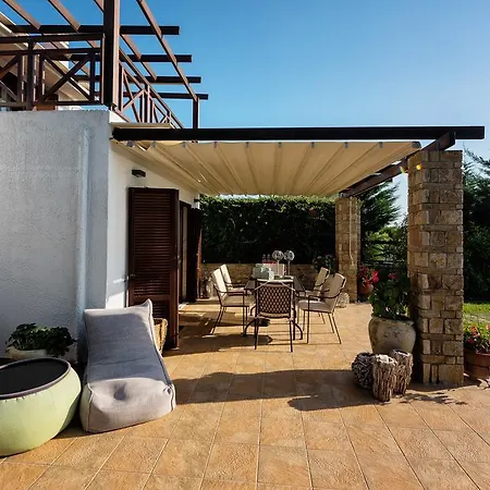 Holiday home Elani Dieci By Luxlikehome Siviri