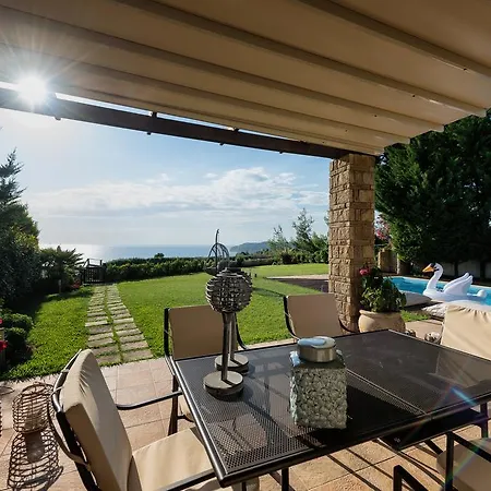 Elani Dieci By Luxlikehome Siviri