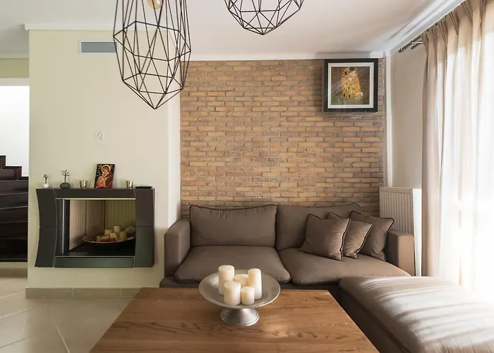 Elani Dieci By Luxlikehome * Siviri