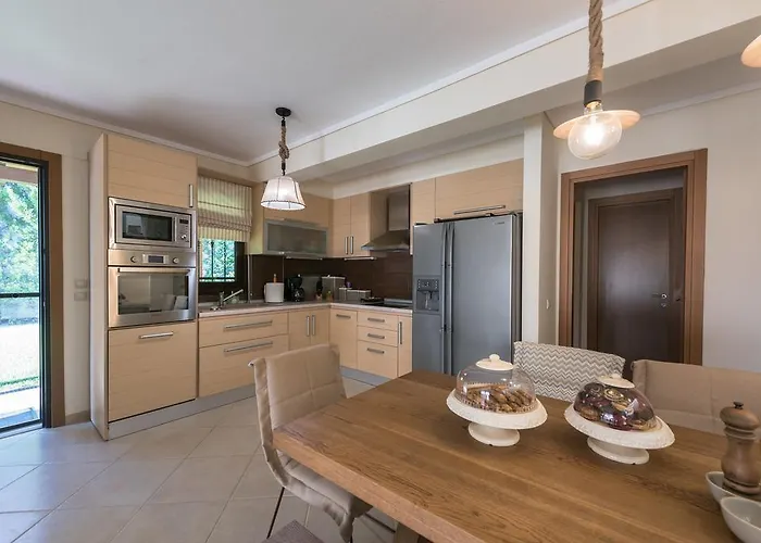 Сasa de vacaciones Elani Dieci By Luxlikehome Siviri