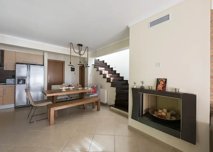 Elani Dieci By Luxlikehome Siviri